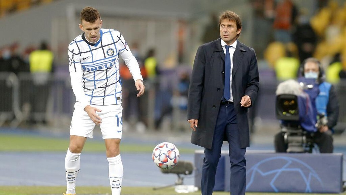 Antonio Conte puas dengen penampilan Inter Milan meski hanya bermain imbang dengan Shakhtar Dontesk (Foto: AP/Efrem Lukatsky