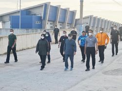 Libur Cuti Bersama, Maruf Amin Jalan Santai di Ancol