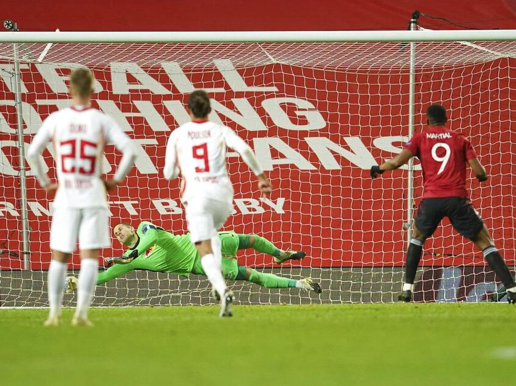 Ada Rashford dan Fernandes, Kok Martial yang Ambil Penalti? Ada Rashford dan Fernandes, Kok Martial yang Ambil Penalti?