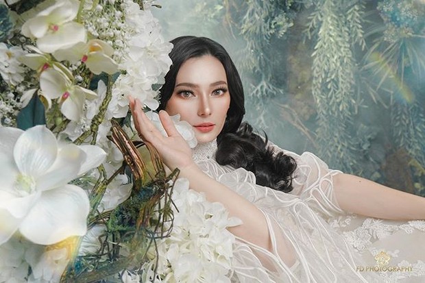 pemotretan artis Asmirandah tema bidadari