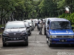 Video Antrean Kendaraan Mengular di Pintu Masuk Ancol