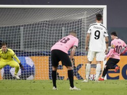 Messi Lagi-lagi Gol Penalti