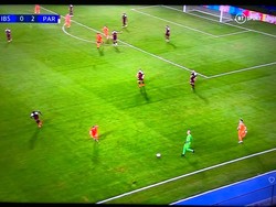 Keylor Navas Kok Main Sampai Situ, Bosan Jadi Kiper Ya?