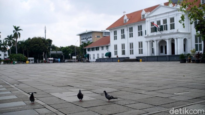 Libur Hari Kedua, Kota Tua jadi Pilihan Liburan Warga Jakarta Memasuki libur hari kedua, Wisatawan mulai mendatangi objek rekreasi Kota Tua, Jakarta, Kamis (29/10/2020). Libur panjang dan cuti bareng yang ditetapkan pemerintah menyerupai ini lazimnya wilayah rekreasi kota bau tanah senantiasa dibanjiri oleh pengunjung.