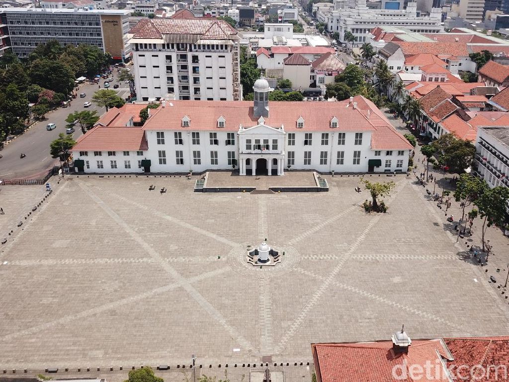 Daftar Ruas Jalan Kota Tua Jakarta yang Tak Boleh Dilintasi Kendaraan Bermotor Daftar Ruas Jalan Kota Tua Jakarta yang Tak Boleh Dilintasi Kendaraan Bermotor