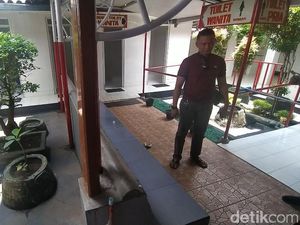 Video Heboh Wanita Ngaku Dilecehkan Penjaga Toilet SPBU Video Heboh Wanita Ngaku Dilecehkan Penjaga Toilet SPBU