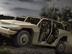 Ketika SUV KIA Disulap Jadi Mobil Militer