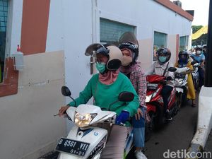 Cuti Bersama Hari Kedua, Ribuan Warga Kunjungi Taman Mini
