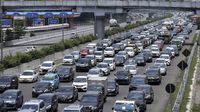 Ratusan Ribu Kendaraan Tinggalkan Jakarta Saat Libur Panjang
