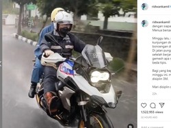 So Sweet.. Ridwan Kamil Ajak Istri Hujan-hujanan Naik Moge BMW