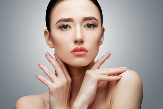 Adapun dampak yang bisa dirasakan adalah kulit menjadi lebih sensitif, mengelupas, kering dan sering meradang