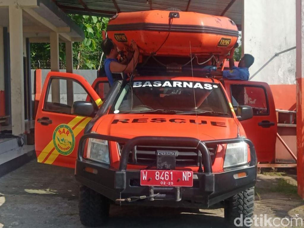 Dua Nelayan di Trenggalek Hilang Saat Cari Lobster Dua Nelayan di Trenggalek Hilang Saat Cari Lobster