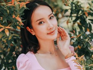 Potret Kecantikan Bella Aprilia, Calon Istri Ivan Gunawan Potret Kecantikan Bella Aprilia, Calon Istri Ivan Gunawan