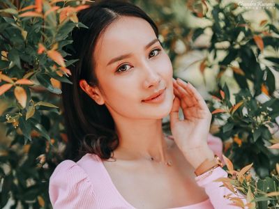 Potret Kecantikan Bella Aprilia, Calon Istri Ivan Gunawan
