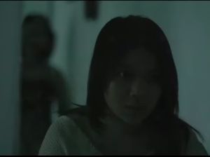 Brisia Jodie Diteror Arwah Penari dalam Denting Kematian