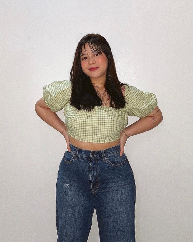 Foto: instagram.com/sarahayuh_ Fashion untuk tubuh curvy.