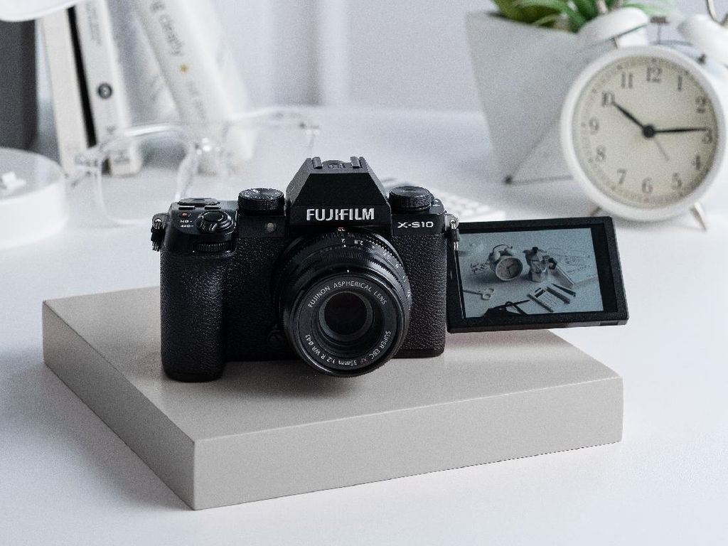 Review Fujifilm X-S10, Cocok Bagi Konten Kreator Hybrid Review Fujifilm X-S10, Cocok Bagi Konten Kreator Hybrid