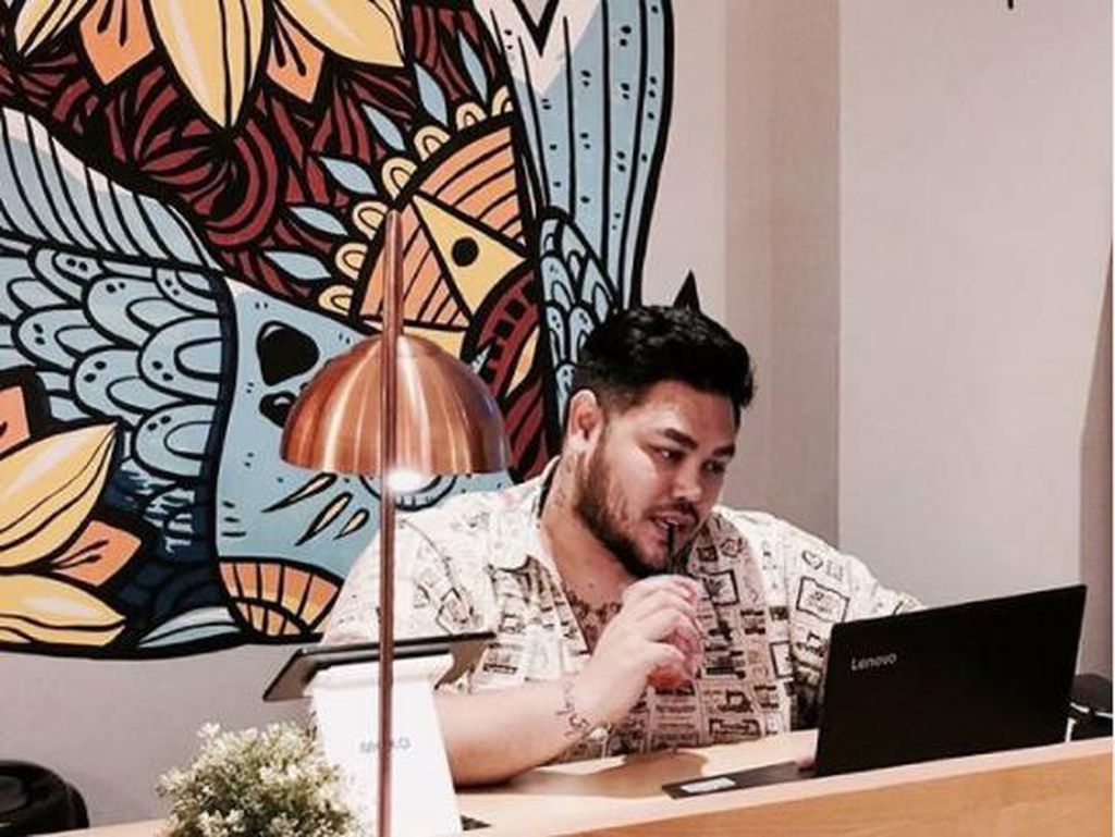 Ivan Gunawan Doyan Ngopi hingga Akhirnya Bisnis Coffee Shop