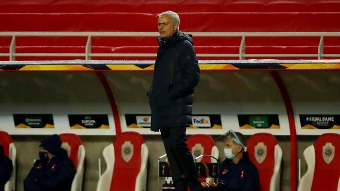 Jose Mourinho ANTWERPEN, BELGIUM - OCTOBER 29: Jose Mourinho, Manager of Tottenham Hotspur looks on during the UEFA Europa League Group J stage match between Royal Antwerp and Tottenham Hotspur at Bosuilstadion on October 29, 2020 in Antwerpen, Belgium. Sporting stadiums around Belgium remain under strict restrictions due to the Coronavirus Pandemic as Government social distancing laws prohibit fans inside venues resulting in games being played behind closed doors. (Photo by Dean Mouhtaropoulos/Getty Images)