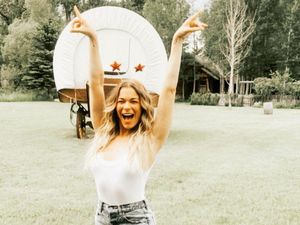 Foto: Penampilan Cantik LeAnn Rimes yang Selama Ini Rahasiakan Kondisi Kulit Foto: Penampilan Cantik LeAnn Rimes yang Selama Ini Rahasiakan Kondisi Kulit