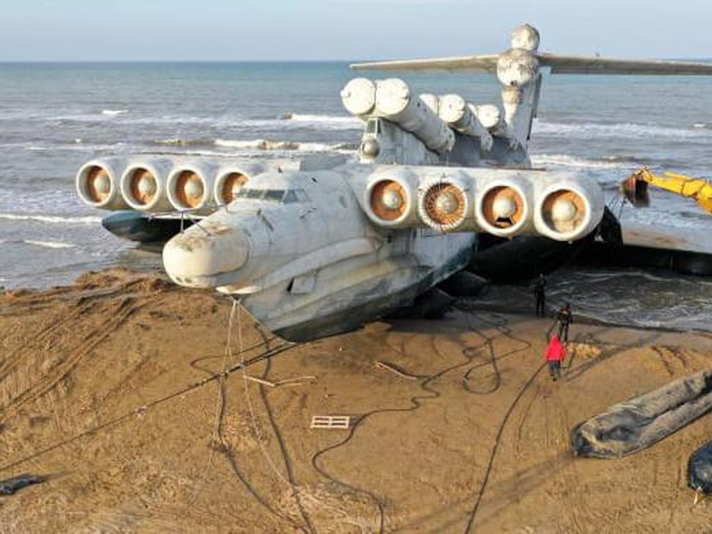Monster Laut Kaspia Muncul ke Permukaan, Pesawat Aneh Soviet