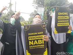 Kecam Pernyataan Macron, Mahasiswa di Bogor Serukan Boikot Produk Prancis