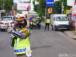 Jalur Lembang Alami Kepadatan, Polisi 6 Kali Lakukan Rekayasa Lalin