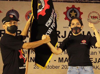 Momen Rieke Diah Pitaloka Hadiri Rakernas III KRPI