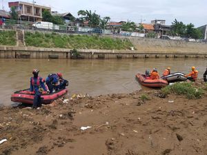 Bocah 10 Tahun yang Tenggelam di Kali Inspeksi Jaktim Ditemukan Tewas