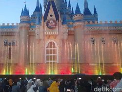 Pingin Puas Main Air, Cobalah Wahana Atlantis Land di Surabaya