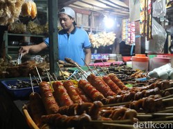 Di Warung Semox Bisa Nikmati Trancam di Pinggir Tanggul Sungai Brantas