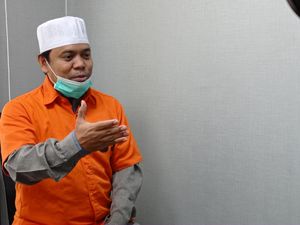Perjalanan Kasus Gus Nur, dari Video Mubahalah hingga Divonis 6 Tahun Bui Perjalanan Kasus Gus Nur, dari Video Mubahalah hingga Divonis 6 Tahun Bui