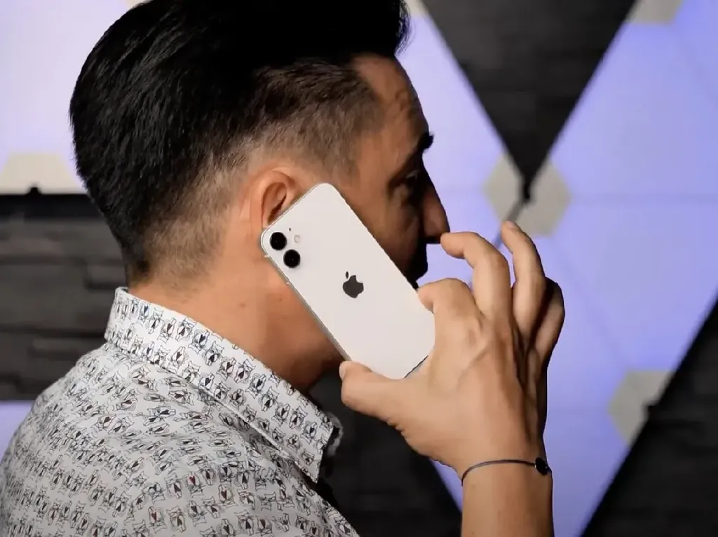 Kurang Laku, Apple Pangkas Produksi iPhone 12 Mini