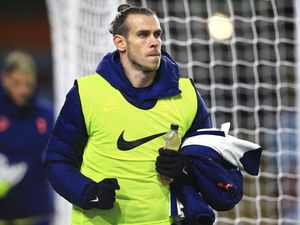 Bale Sempat Waswas Tertular Corona dari Matt Doherty