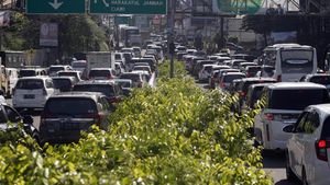 Jalur Puncak Padat di Libur Panjang Hari Ke-4