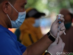 Riset: Vaksinasi COVID-19 Sukses, Ekonomi RI hingga 2030 3,84%