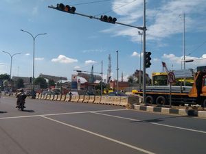 U-Turn Al-Azhar Jl Transyogi Diuji Coba Ditutup pada 19-23 September