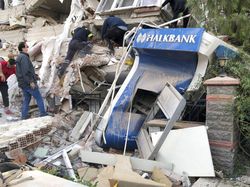 Operasi Pencarian Korban Gempa Turki Terus Dilakukan