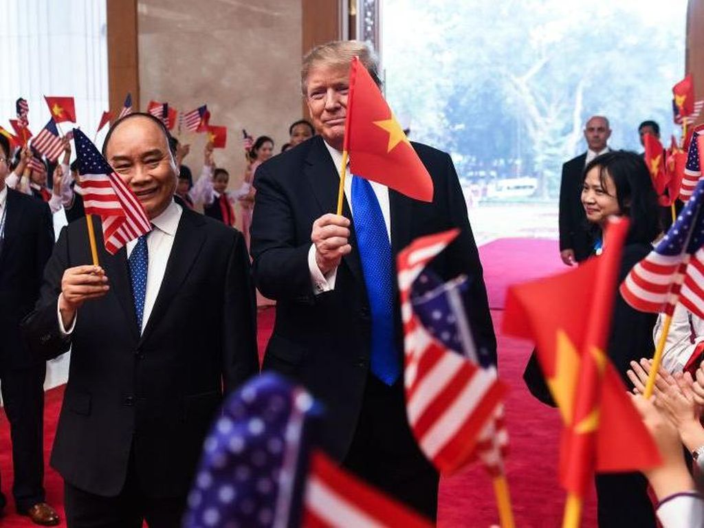 Sejumlah Warga Asia Berharap Trump Kalahkan Biden, Mengapa? Sejumlah Warga Asia Berharap Trump Kalahkan Biden, Mengapa?