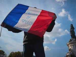 Refleksi atas Sekularisme Prancis Refleksi atas Sekularisme Prancis