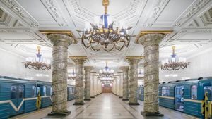 Megahnya Interior Stasiun MRT di Rusia, Serasa Masuk Istana!
