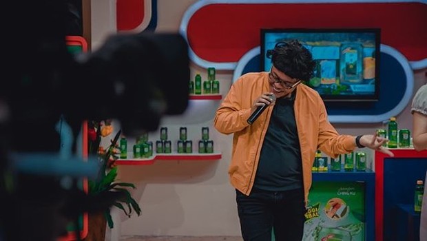 salah satu sumber penghasilan sule berasal dari royalti menyanyi