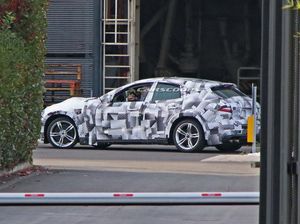 Calon Mobil SUV Ferrari Diuji Coba, Begini Tampangnya