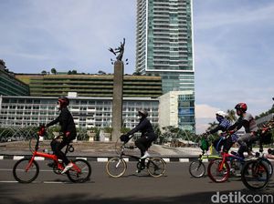 Ada Jasa Pengawalan Sepeda biar Nggak Dibegal, Segini Biayanya Ada Jasa Pengawalan Sepeda biar Nggak Dibegal, Segini Biayanya