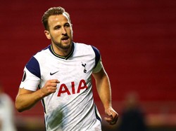 Harry Kane Mengingatkanku dengan Dennis Bergkamp