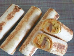 Pakai 3 Bahan Bisa Bikin Kebab Roti Isi Telur dan Sosis Buat Sarapan