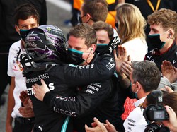 F1 GP Emilia Romagna: Hamilton Menang, Mercedes Resmi Juara Konstruktor
