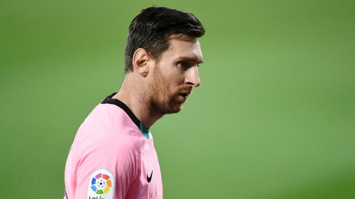 Diego Forlan menilai LaLiga akan baik-baik saja andai ditinggal Lionel Messi (Foto: Juan Manuel Serrano Arce/Getty Images)