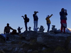 Hamparan Sampah di Pegunungan Himalaya