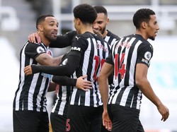 Newcastle Vs Everton: The Toffees Tumbang 1-2